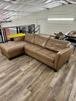 π FREE DELIVERY ! Gorgeous Brown Leather Sectional Sofa