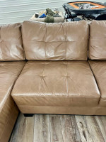 π FREE DELIVERY ! Gorgeous Brown Leather Sectional Sofa