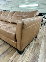 π FREE DELIVERY ! Gorgeous Brown Leather Sectional Sofa