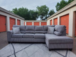 *FREE DELIVERY* ROOMS TO GO SECTIONAL SOFA* Hablo Español!
