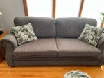 SIMMONS SOFA / COUCH  GREEN 89" X 35" X 35"  PRE-OWNED