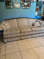 QUEEN SLEEPER SOFA