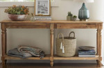 entry table/sofa
