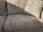 Very Nice pull out sofa