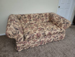 LOVE SEAT Couch Sofa -Excellent Condition