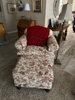 Living Room Chairs & Sofa