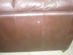 Leather 3 cushion sofa-Cabin? -Pet free-no smoking home