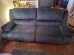 Reclining sofa