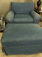 Sofa, Chair & 2 Ottomans
