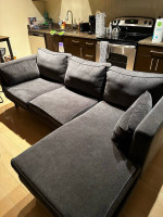 Aaron 88.98" Wide Reversible Sofa & Chaise