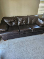 BEAUTIFUL LEATHER SOFA