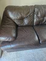 BEAUTIFUL LEATHER SOFA