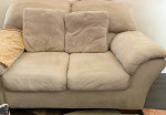 Sofa / loveseat