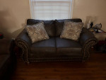 Like New Sofa & Loveseat