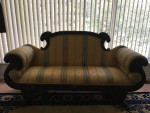 ANTIQUE SOFA - CARVED EAGLE DETAIL LION PAW FEET MAHOGANY COUCH 1800