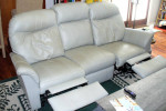 LEATHER COUCH SOFA POWER RECLINING OBO