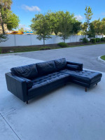 Leather Sectional Couch !! Delivery Available !! Sofa from Article