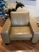 Living Room Set: Ekornes Stressless Sofa & 2 matching Chairs - Leather
