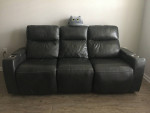 Oaklyn 84 Leather Sofa With Power Recliners