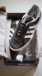 Adidas Gazelle. Size 6.5