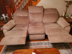 Power sofa recliner with power headrest