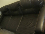 BLACK LEATHER SOFA WITH CHAISE LOUNGE