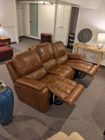 La-Z-Boy Lazboy Double Reclining Leather Sofa Couch Lazyboy