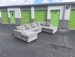 Broyhill Sectional Sofa (Free Delivery)
