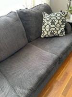 Sofa - in excellent conditiin