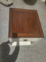 1 drawer side table or nightstand or sofa table (not old)