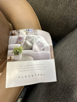 brand new floor model Flexsteel genuine leather 89” sofa