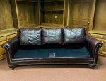 BRADINGTON YOUNG, RICHARDSON MATCHING LEATHER SOFA & CHAIR (MAHOGANY)