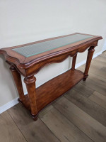 Sofa/end table set