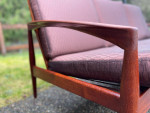 Mid century modern danish Teak Kai Kristiansen "Paper Knife" Sofa Model 121 Magn
