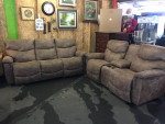 La-Z-Boy Power Recliner Sofa Set