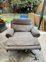 Power reclining sofa + wide matching seat