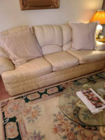 COUCH/SOFA/LOVESEAT