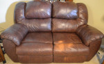 Reclining loveseat sofa