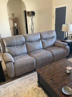 Excellent sofa and recliner
