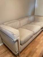 BEAUTIFUL MODERN AUTHENTIC CASSINA / CORBUSIER COUCH SOFA GREAT COND!