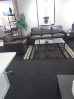 Wynn sofa and chair set