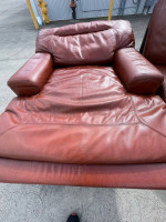 Macys Leather double Power recliner sectional sofa couch, free local delivery