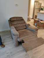 Reclining sofa chair