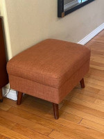 80" Sofa w/ matching storage ottoman