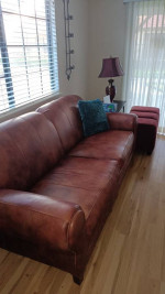 LUXURIOUS RED LEATHER SOFA SET!
