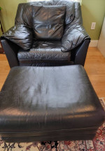 Leather sofa set