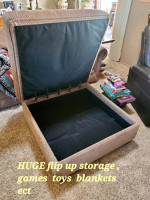 7 ft Sofa & Automen w/ storage
