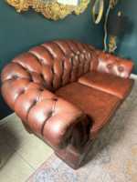 BEAUTIFUL CHESTERFIELD GENUINE LEATHER TUFTED LOVESEAT SOFA
