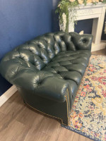 GENUINE LEATHER LUXURY HANCOCK AND MOORE CHESTERFIELD LOVESEAT SOFA