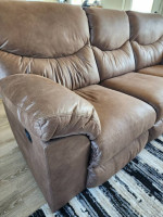 Ashley Boxberg Manual Reclining Sofa